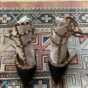Valentino Garavani Rockstud Sandals size 39